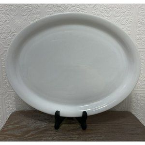 Buffalo Bright White 13 X 10 Inch Oval Platter Plate F800 C-15